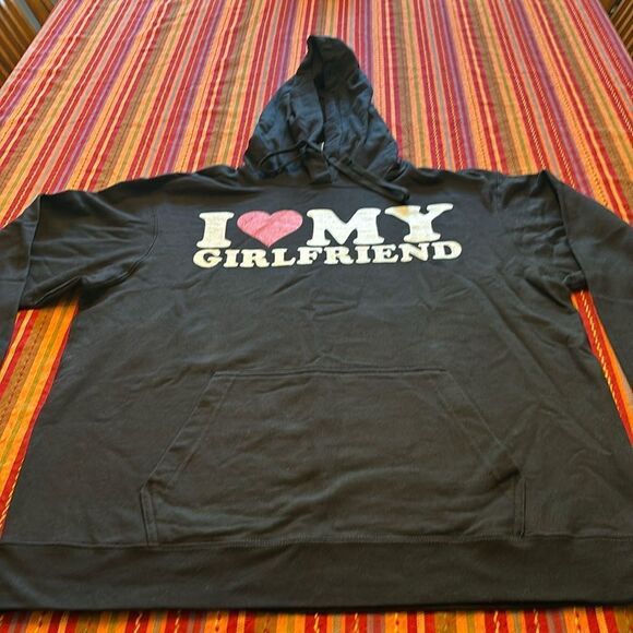I ❤️ My Girlfriend Hoodie size large - Picture 1 of 4